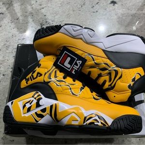 Brand new authentic fila MB size 10.5 yellow/black